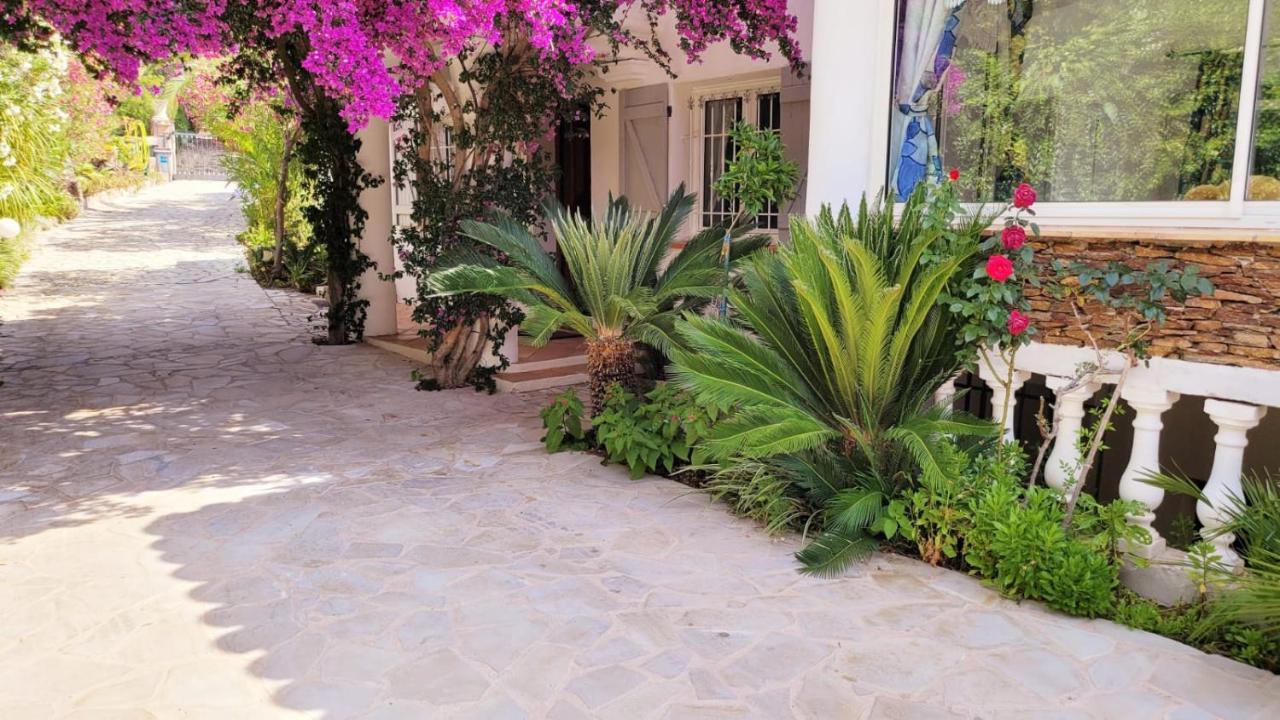 Villa Provencale A Sainte Maxime, Golf De Saint Tropez Екстер'єр фото