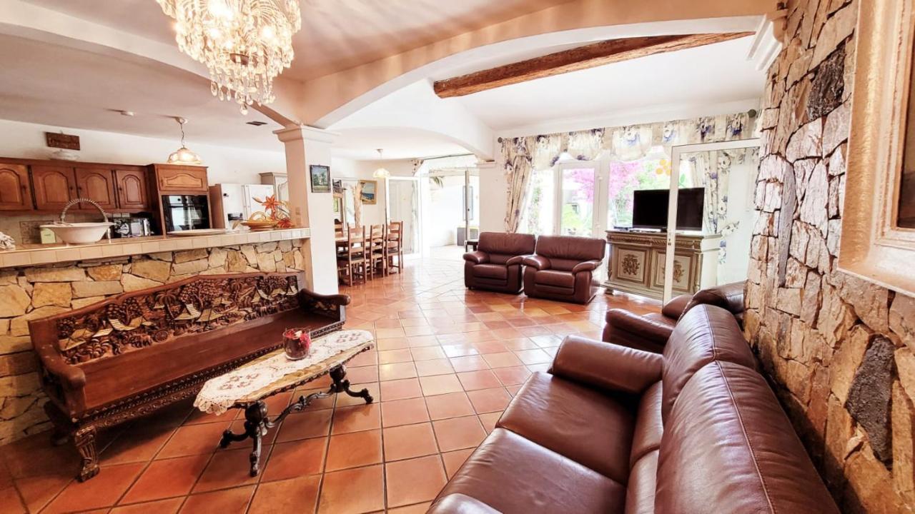 Villa Provencale A Sainte Maxime, Golf De Saint Tropez Екстер'єр фото
