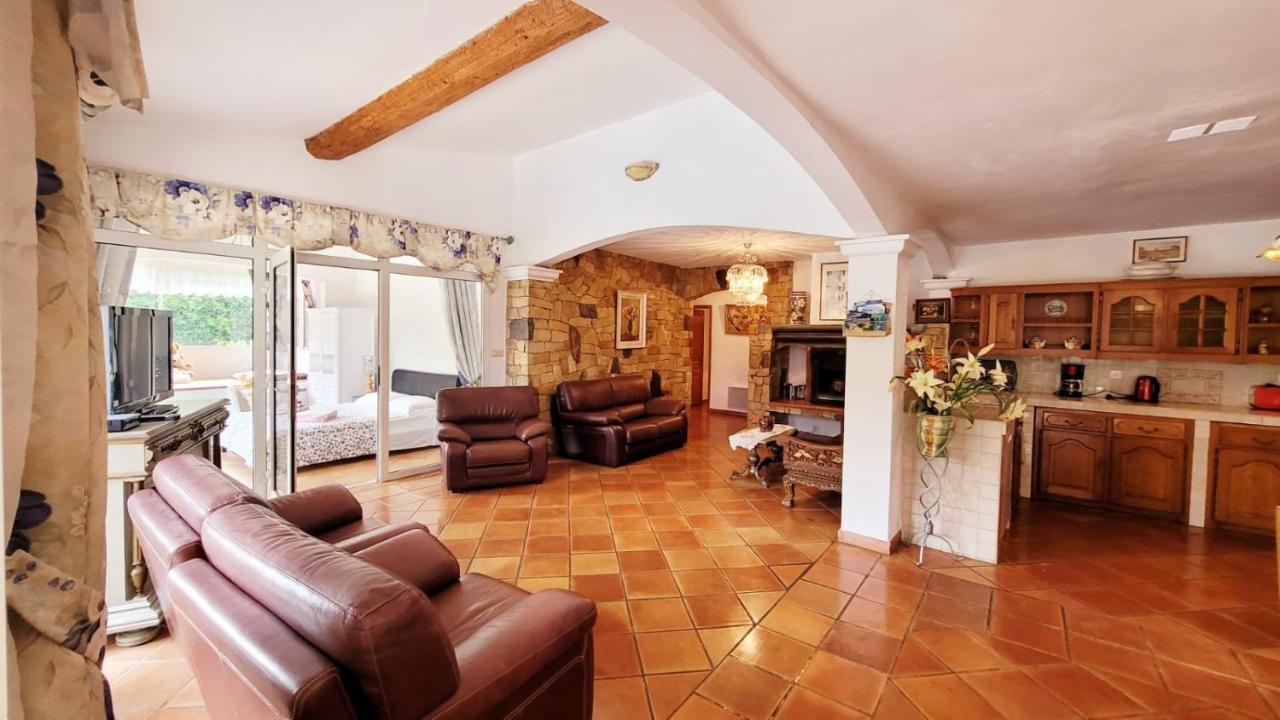 Villa Provencale A Sainte Maxime, Golf De Saint Tropez Екстер'єр фото